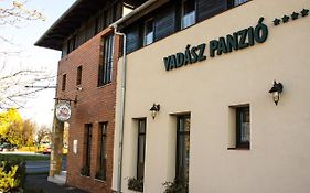 Vadasz Panzio Es Etterem